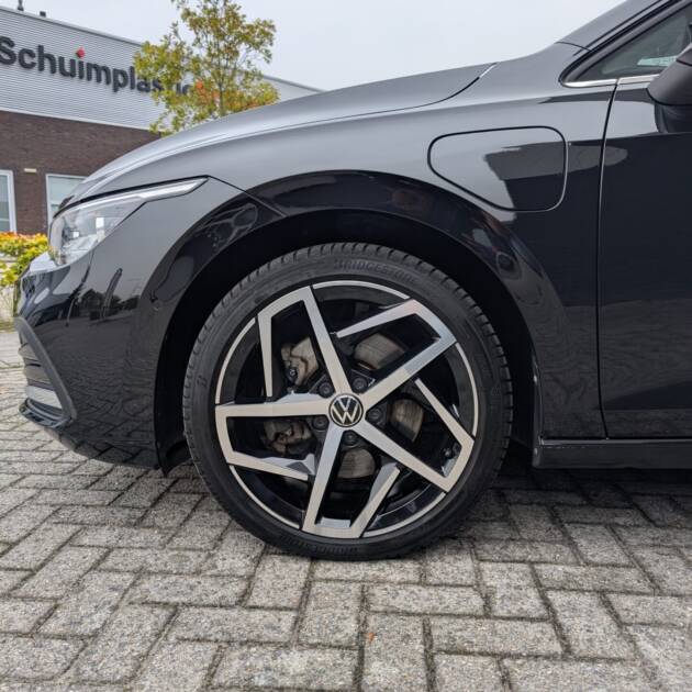 Volkswagen Golf E-Hybrid