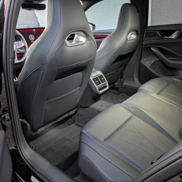VW Passat R-Line